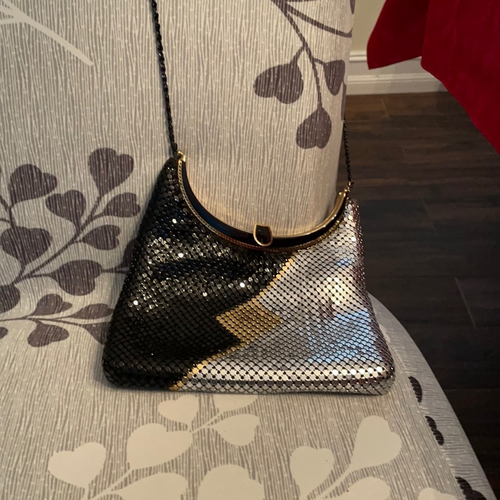 Evening bag colors black, gold and silver. Can be worn with multiple outfits